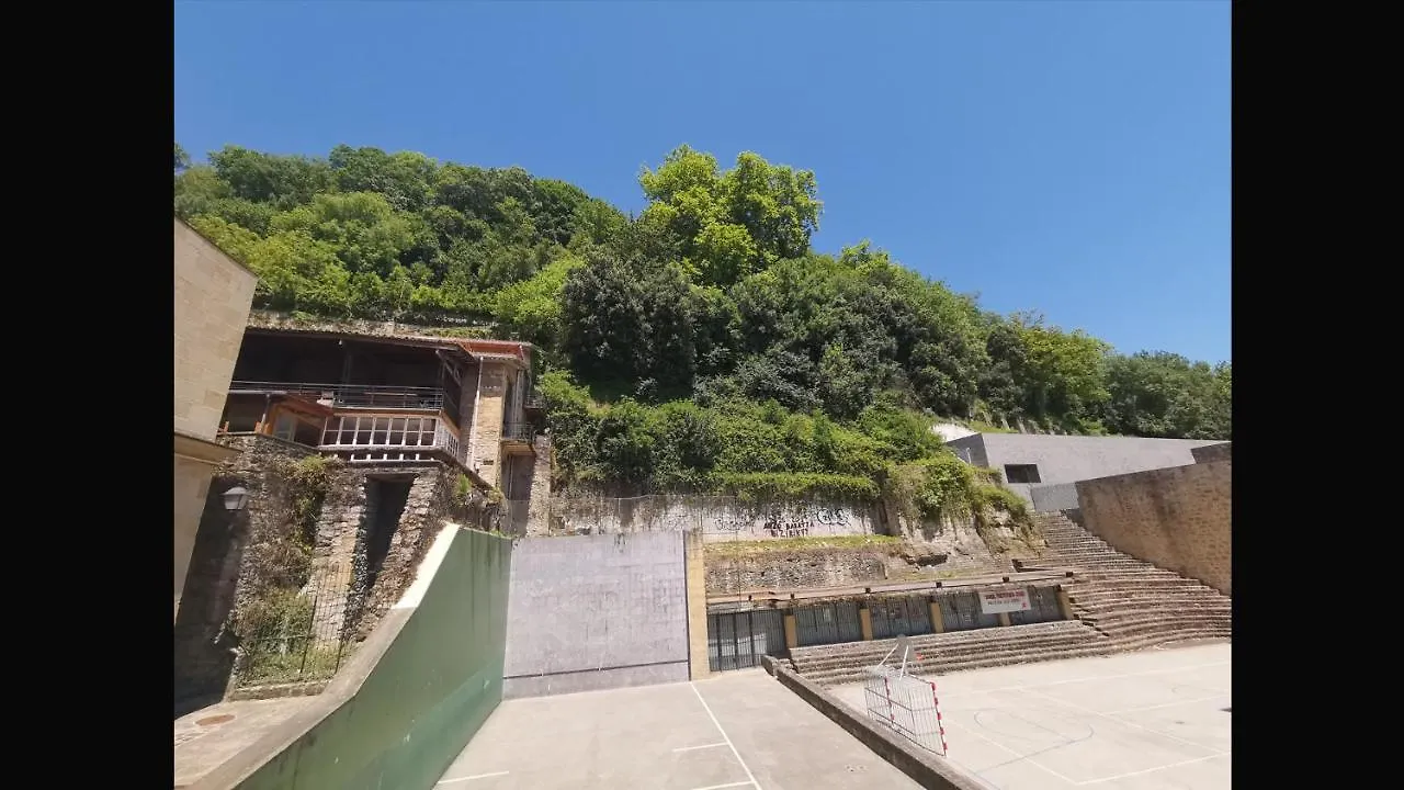 Pension Amaiur San Sebastián 0*,  Spagna